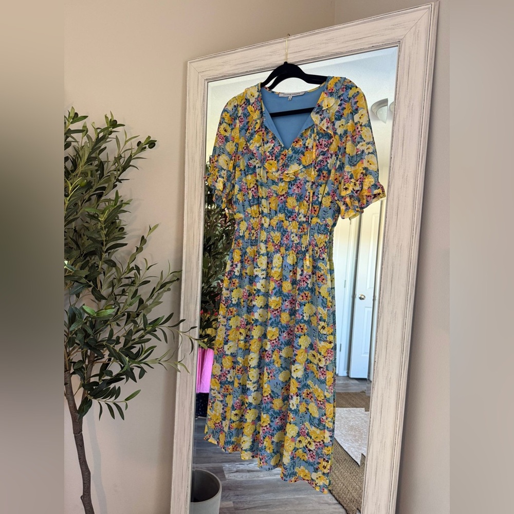 Floral dress! 💐